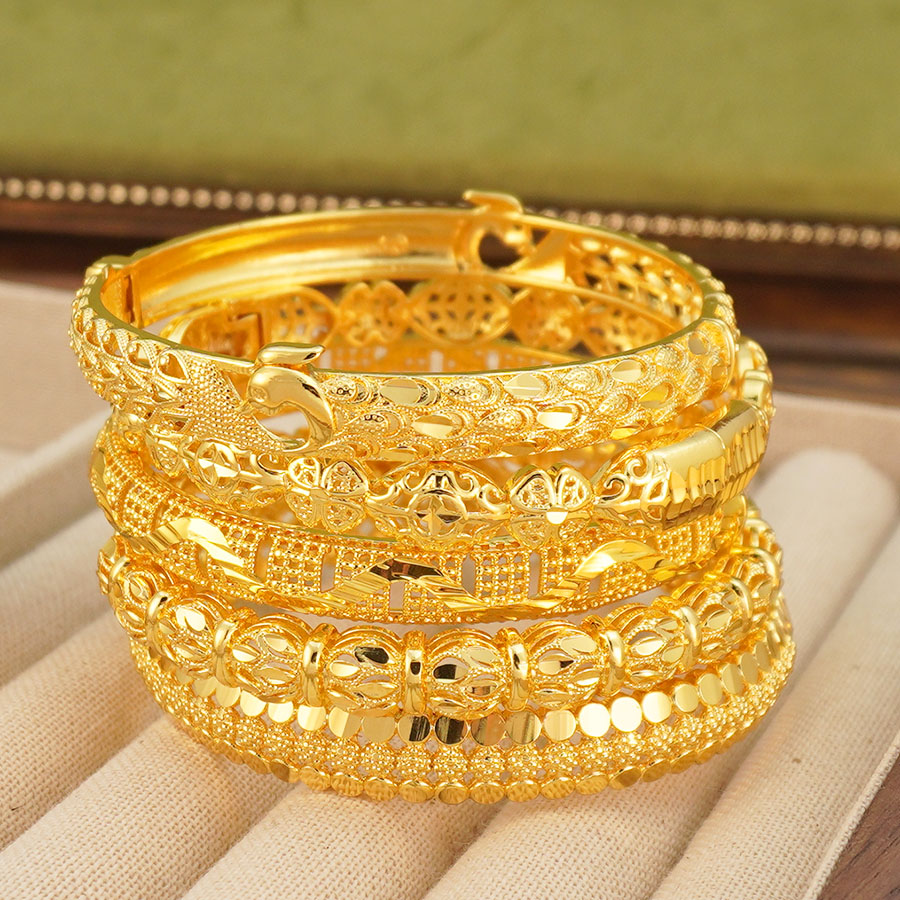 Conjunto de Pulseiras Douradas - Ethnic Fashion Dubai avaliação e preço